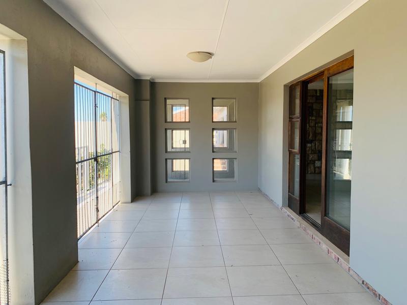 3 Bedroom Property for Sale in Wavecrest Eastern Cape